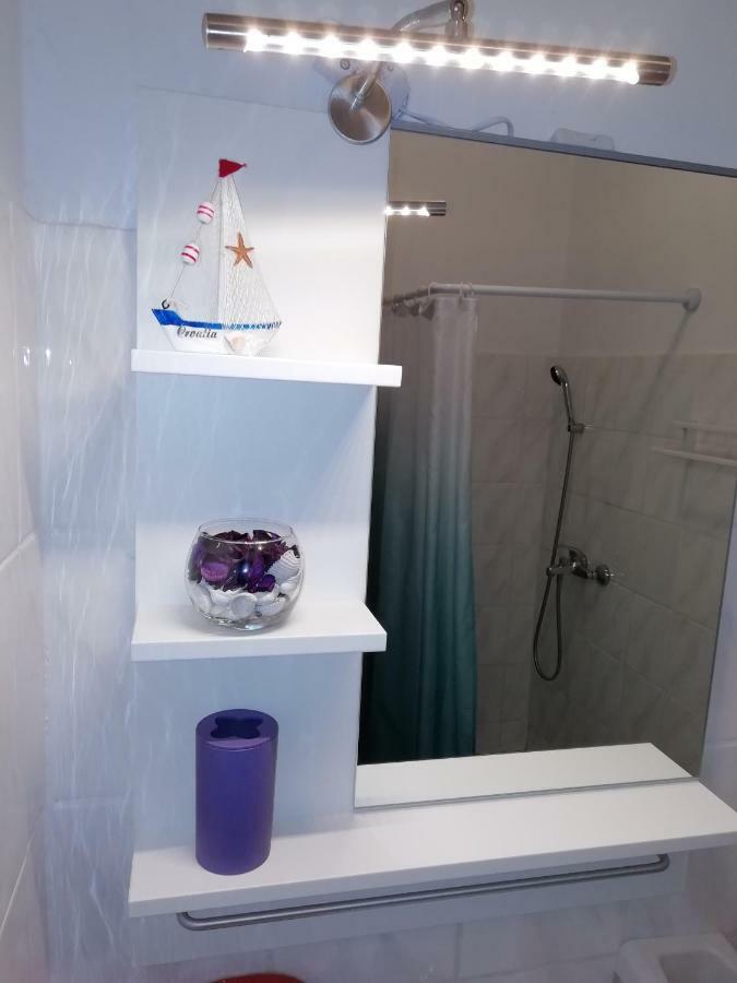 Apartments Dora And Tonka Krk โพราต ภายนอก รูปภาพ